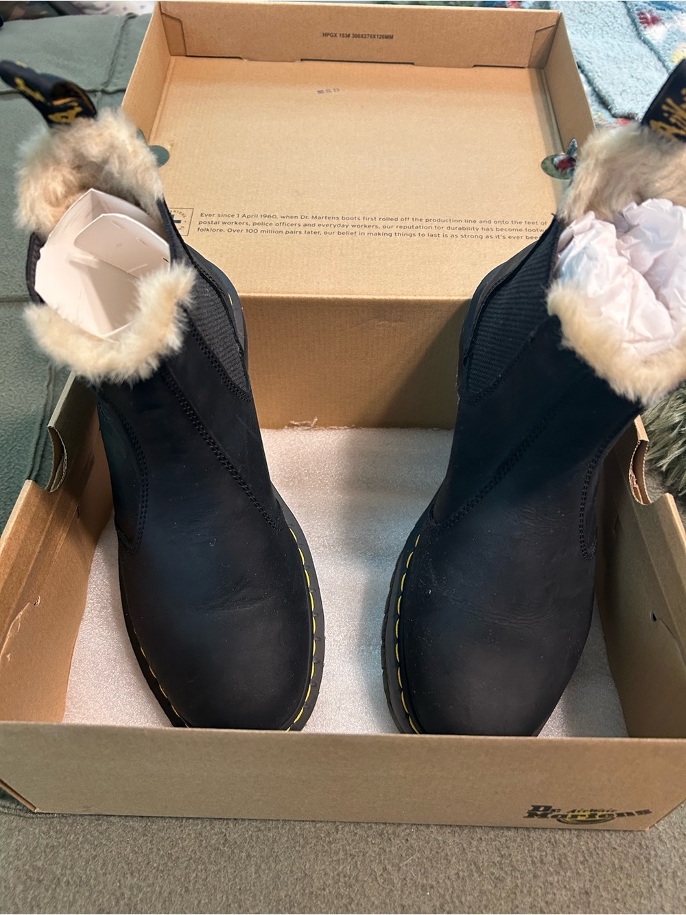 Women’s Dr Martens size 9 fur lined